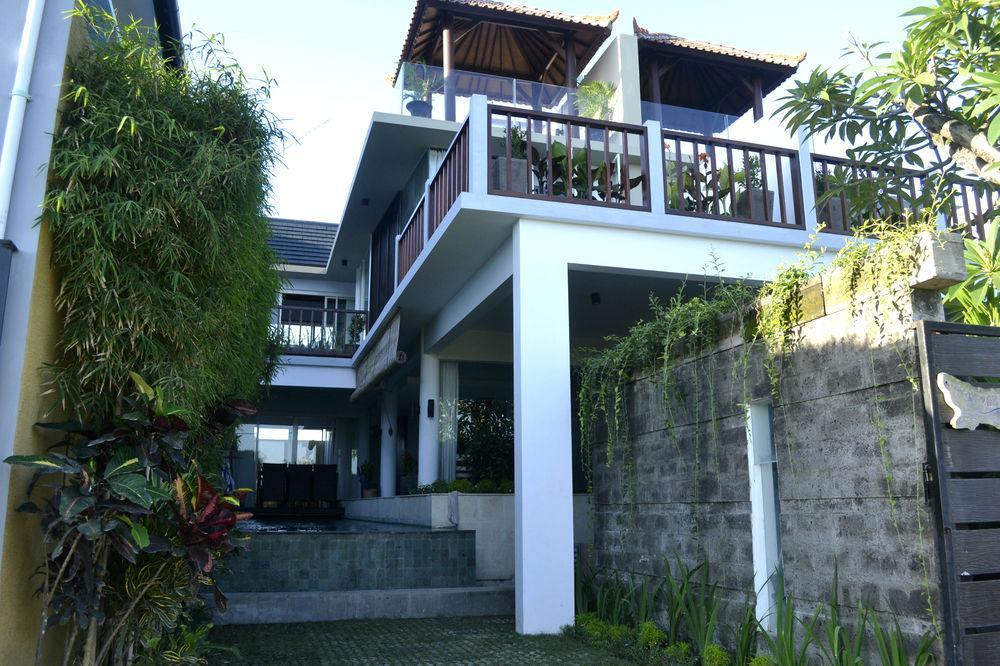 Grace And Milena Guesthouse كوتا المظهر الخارجي الصورة